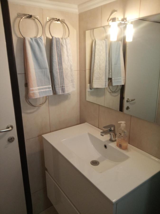 Cosy Penthouse -Up To 6 Guests- In The City Centre! テッサロニキ エクステリア 写真