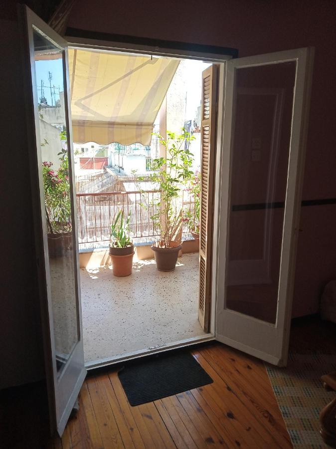 Cosy Penthouse -Up To 6 Guests- In The City Centre! テッサロニキ エクステリア 写真