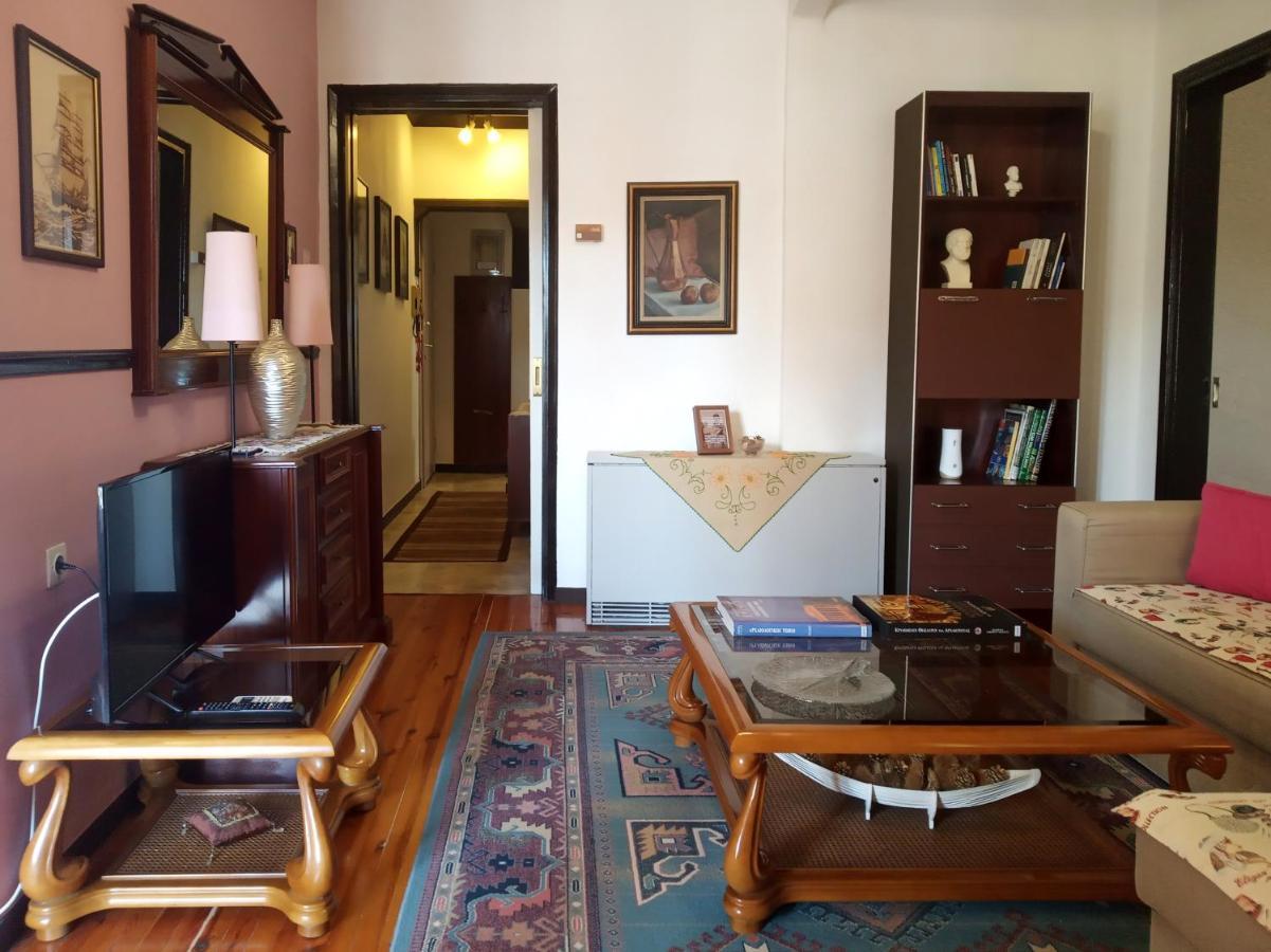 Cosy Penthouse -Up To 6 Guests- In The City Centre! テッサロニキ エクステリア 写真